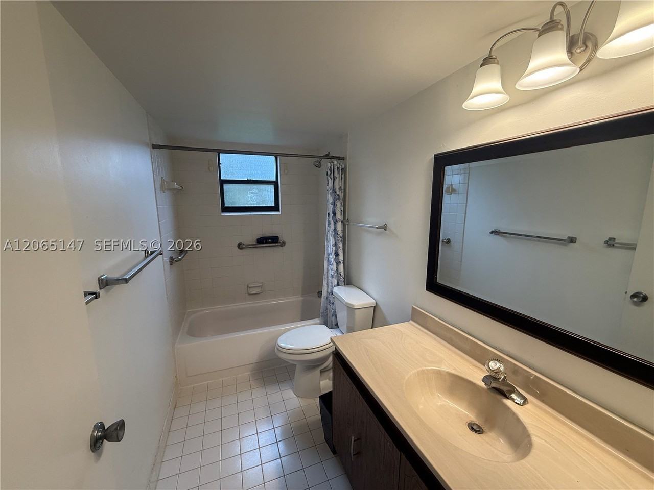 7995 Sw 86th St #305 - Photo 3 of 8