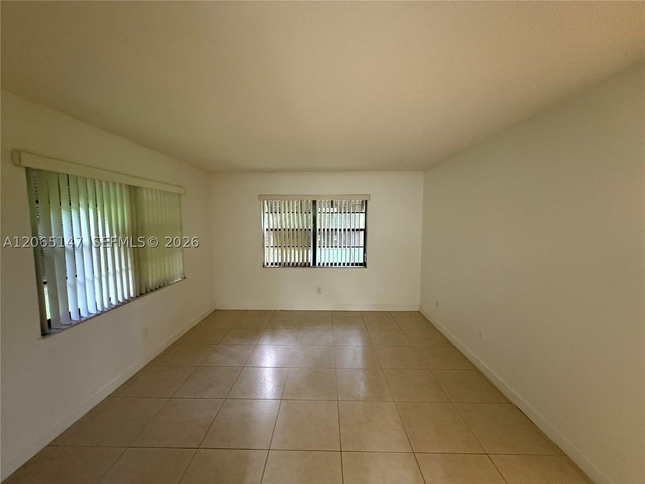 7995 Sw 86th St #305 - Photo 4 of 8