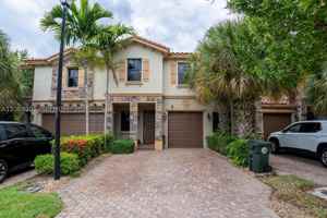 featured image of 6943 Halton Park Ln