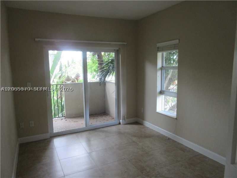 11 Antilla Ave #B - Photo 4 of 14