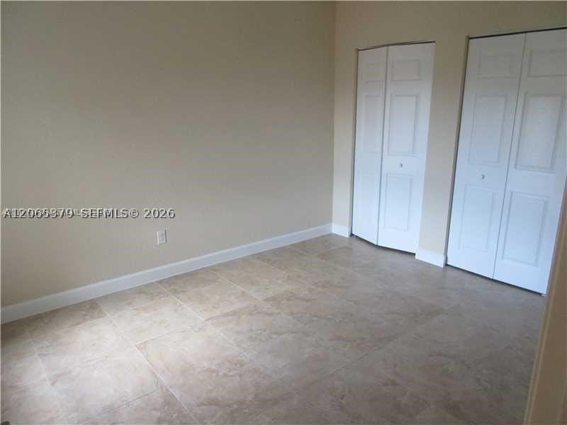 11 Antilla Ave #B - Photo 6 of 14