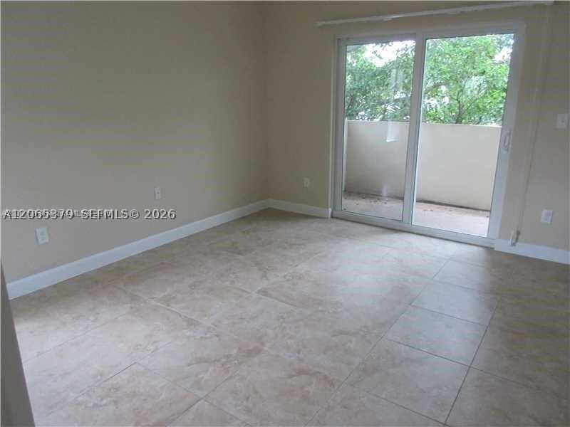 11 Antilla Ave #B - Photo 7 of 14