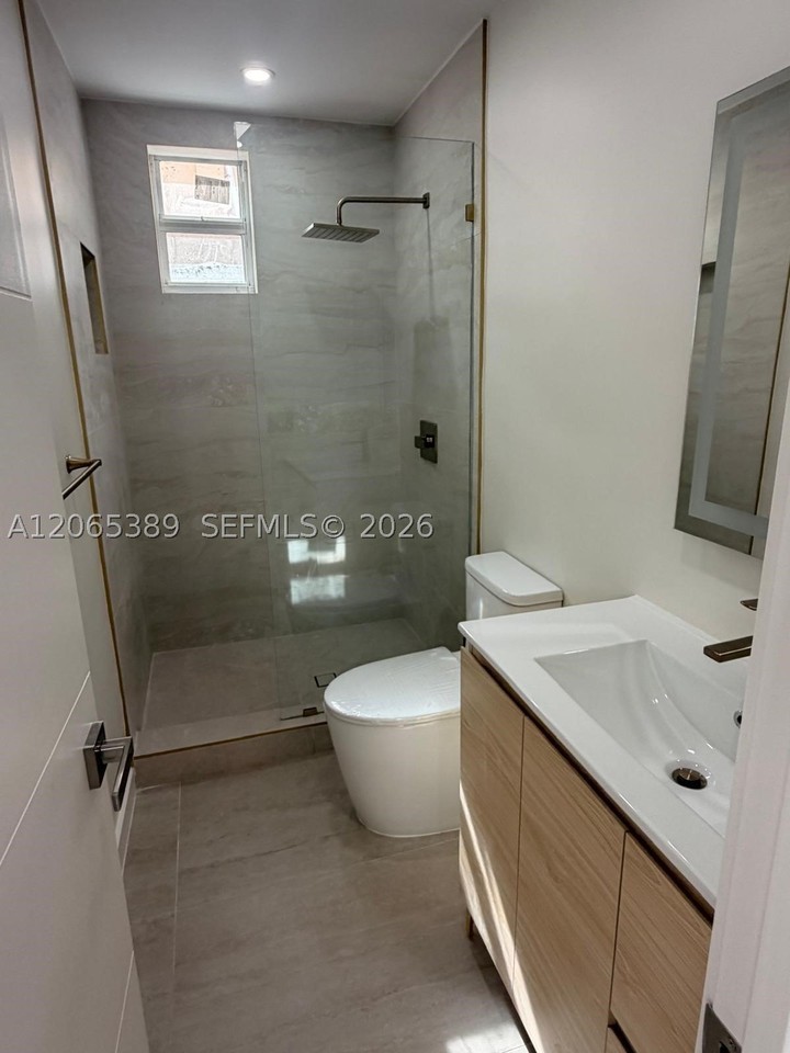2436 Sw 7th St #10 - Photo 4 of 8