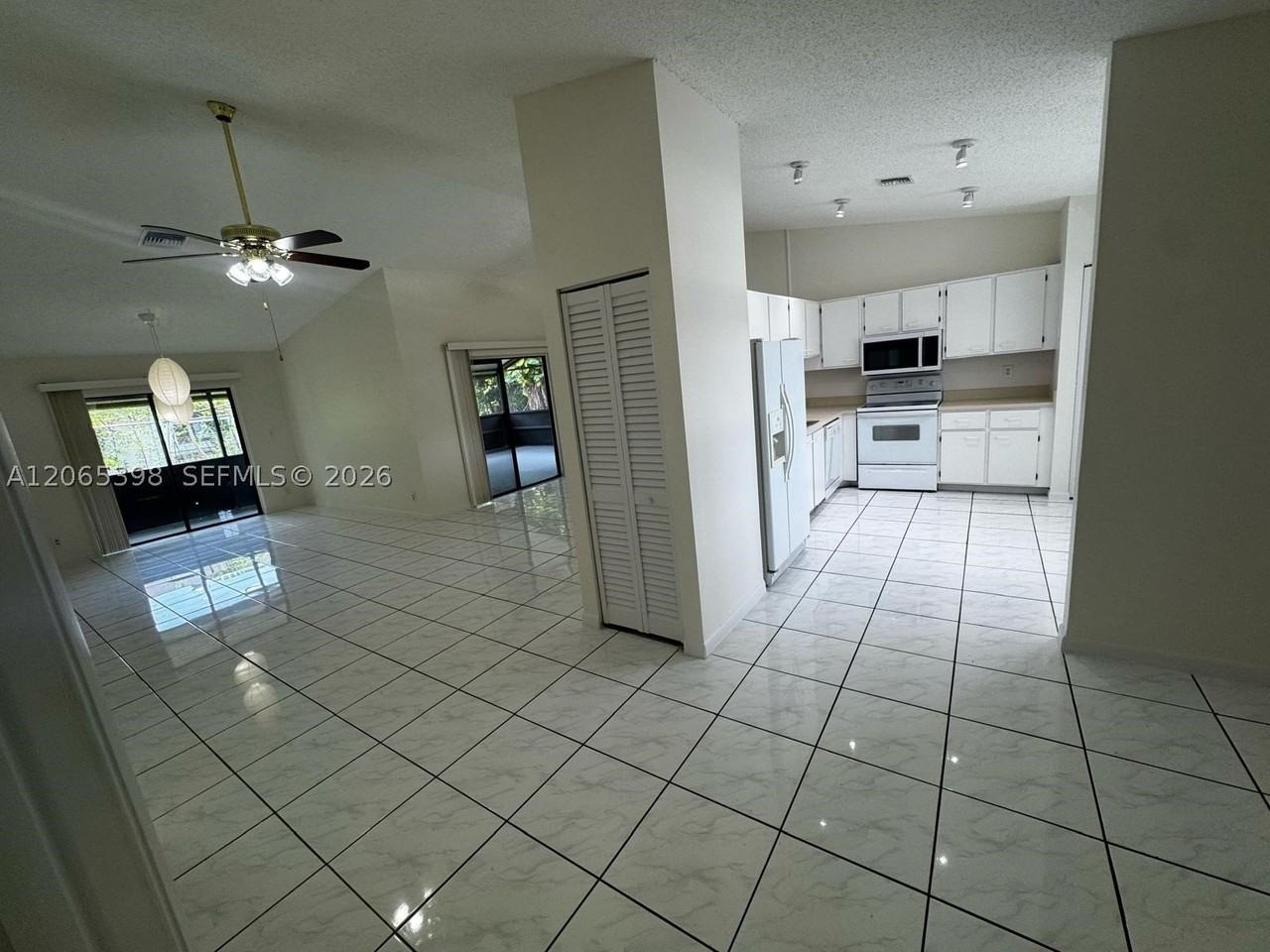 8848 Nw 76th Ct - Photo 3 of 24