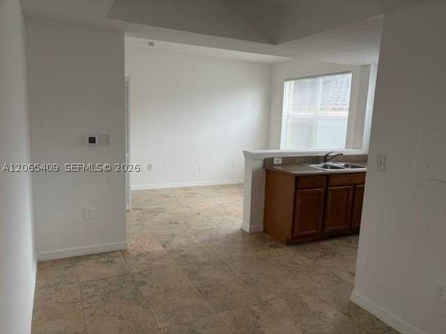 953 Sw 10th St #6