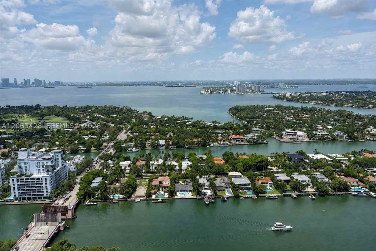 6365 Collins Ave #TS07 - Photo 7 of 18