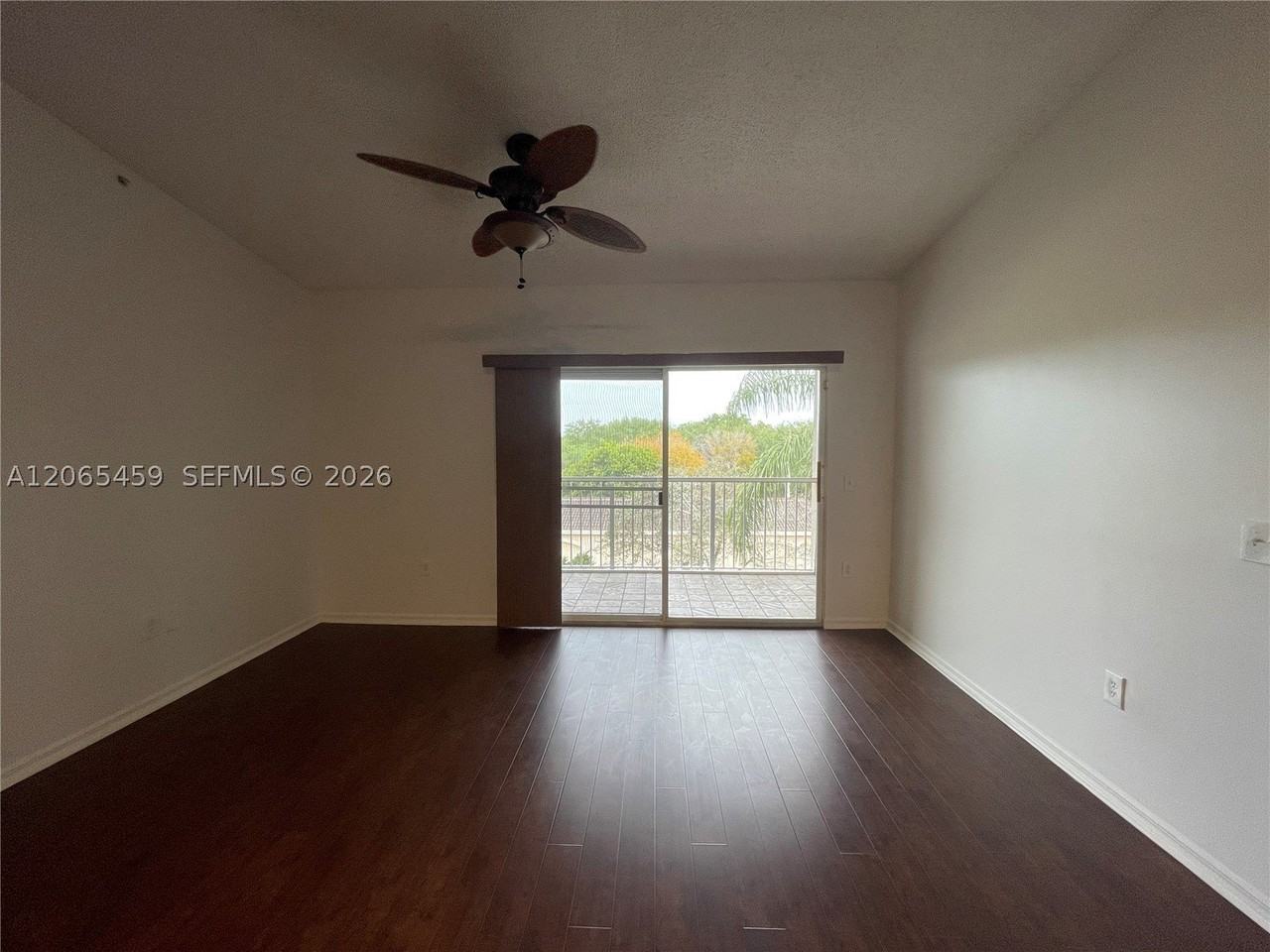 5025 Wiles Rd #303 - Photo 7 of 22