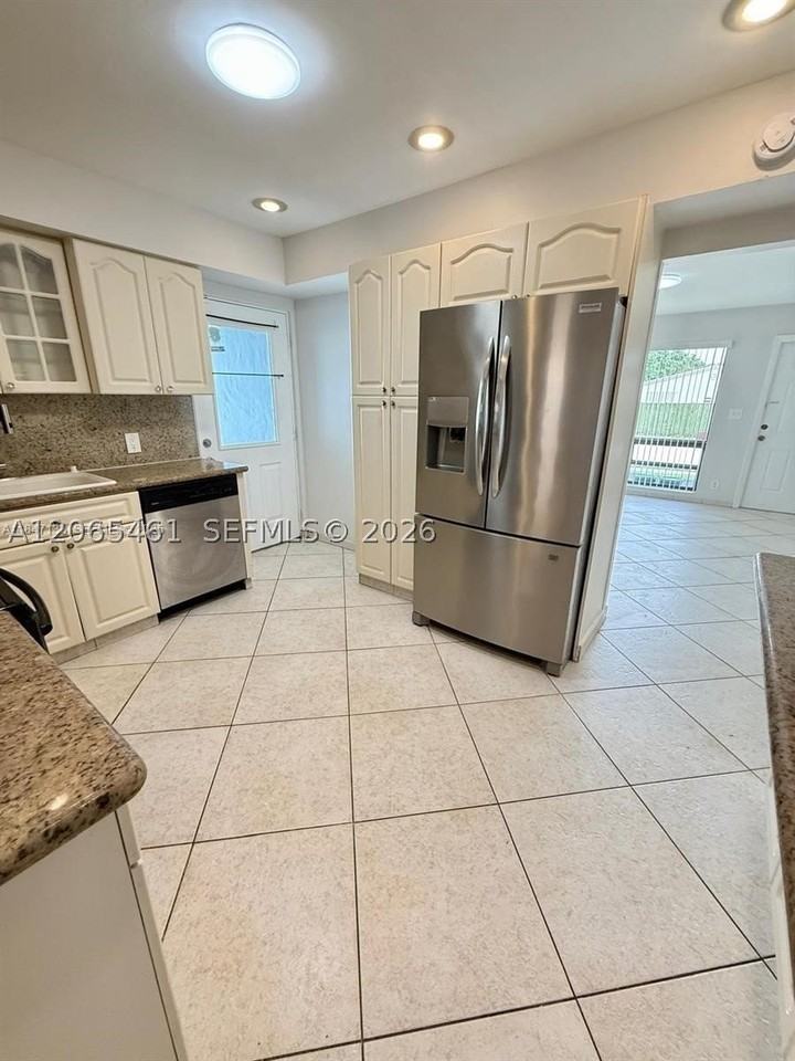 2240 N 57th Way #0 - Photo 5 of 21