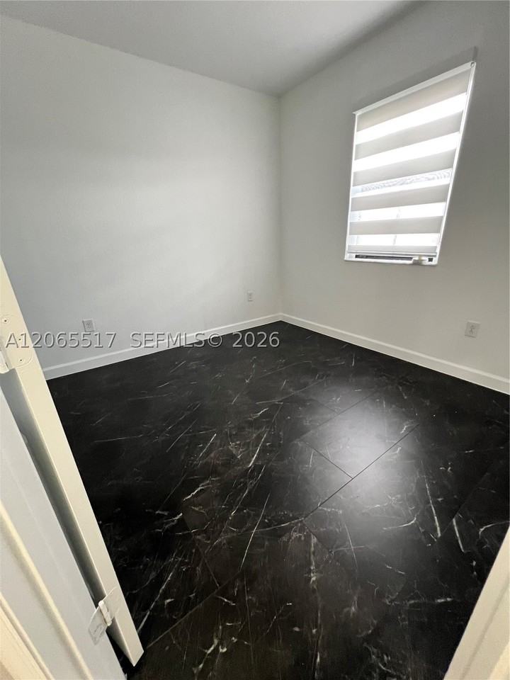 11370 Sw 254th Ter #11370 - Photo 7 of 20