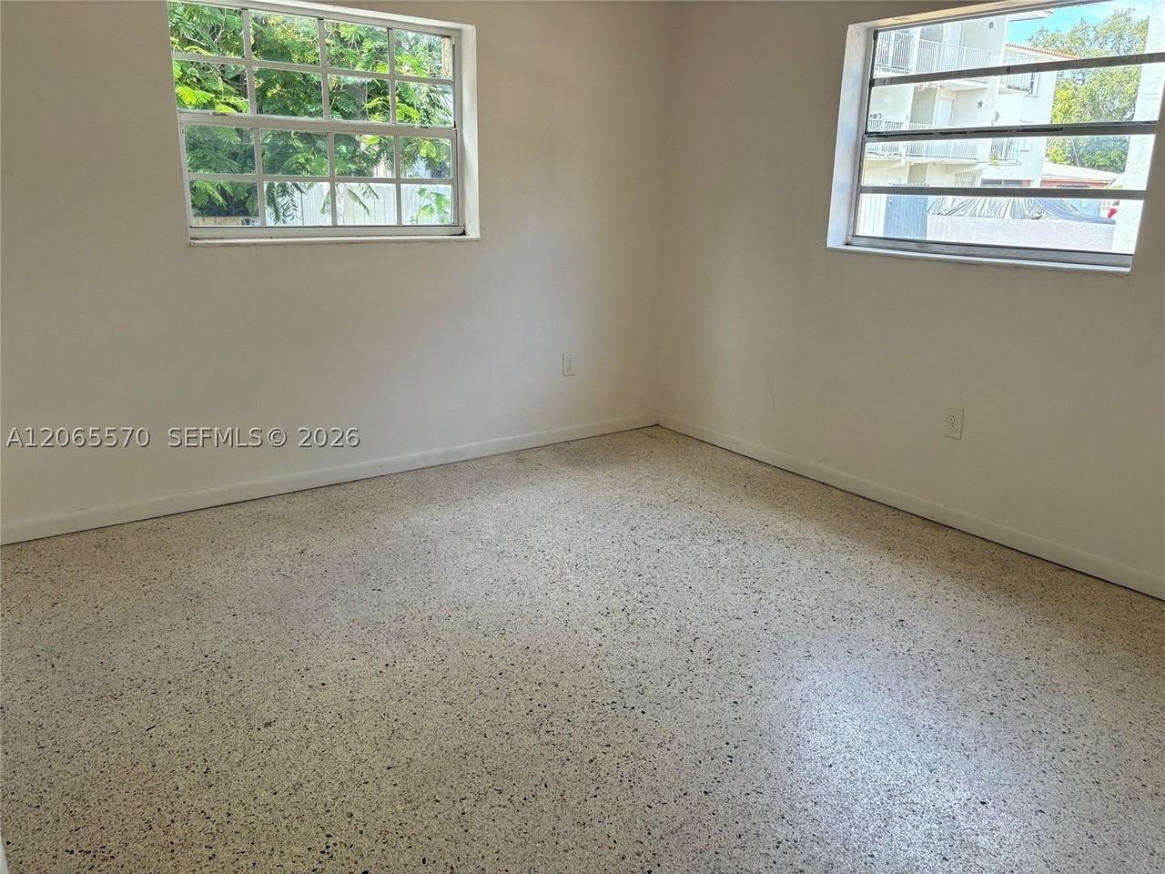 1838 Sw 4th St #3 - Photo 4 of 12