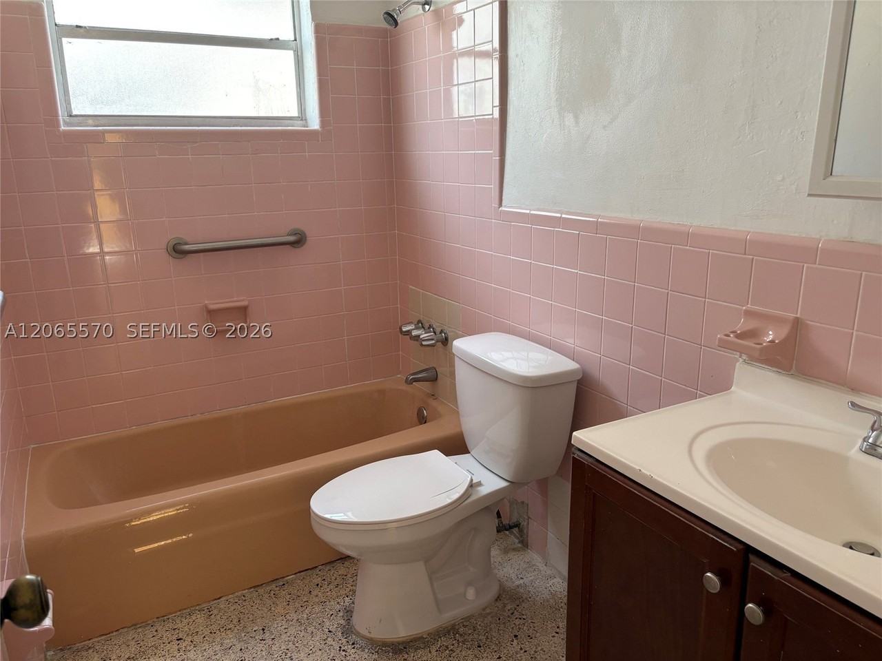 1838 Sw 4th St #3 - Photo 6 of 12