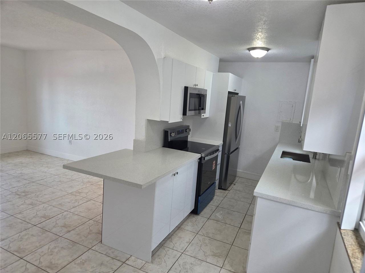10500 Sw 30th St - Photo 7 of 42