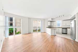 featured image of 7275 Sw 90th Way #508