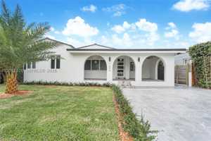 featured image of 1654 Sw 18th Ave #1