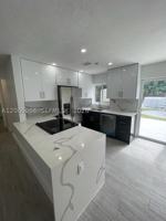 featured image of 912 Ne 5th St #912