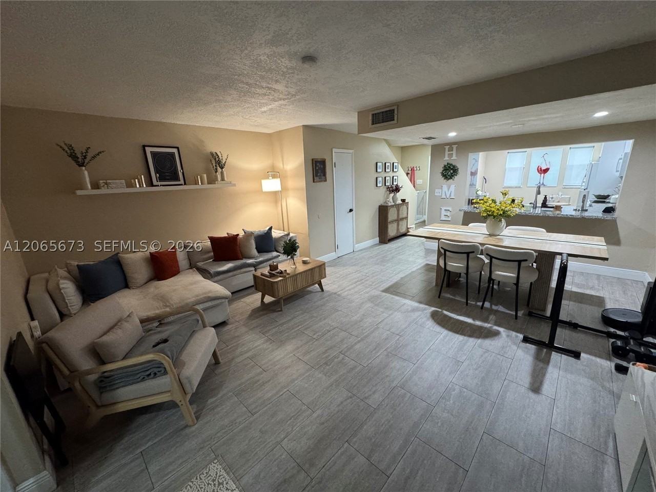 5427 Nw 169th St - Photo 5 of 37