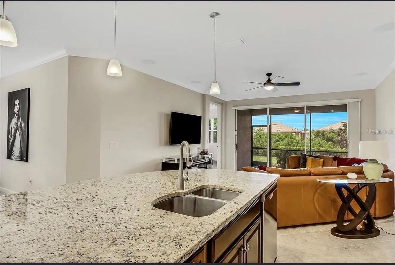 11780 Tapestry Ln - Photo 6 of 31
