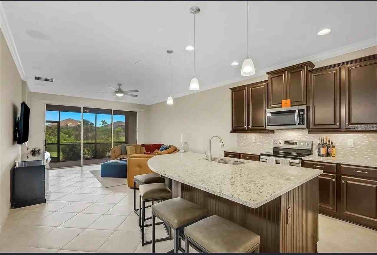 11780 Tapestry Ln - Photo 7 of 31