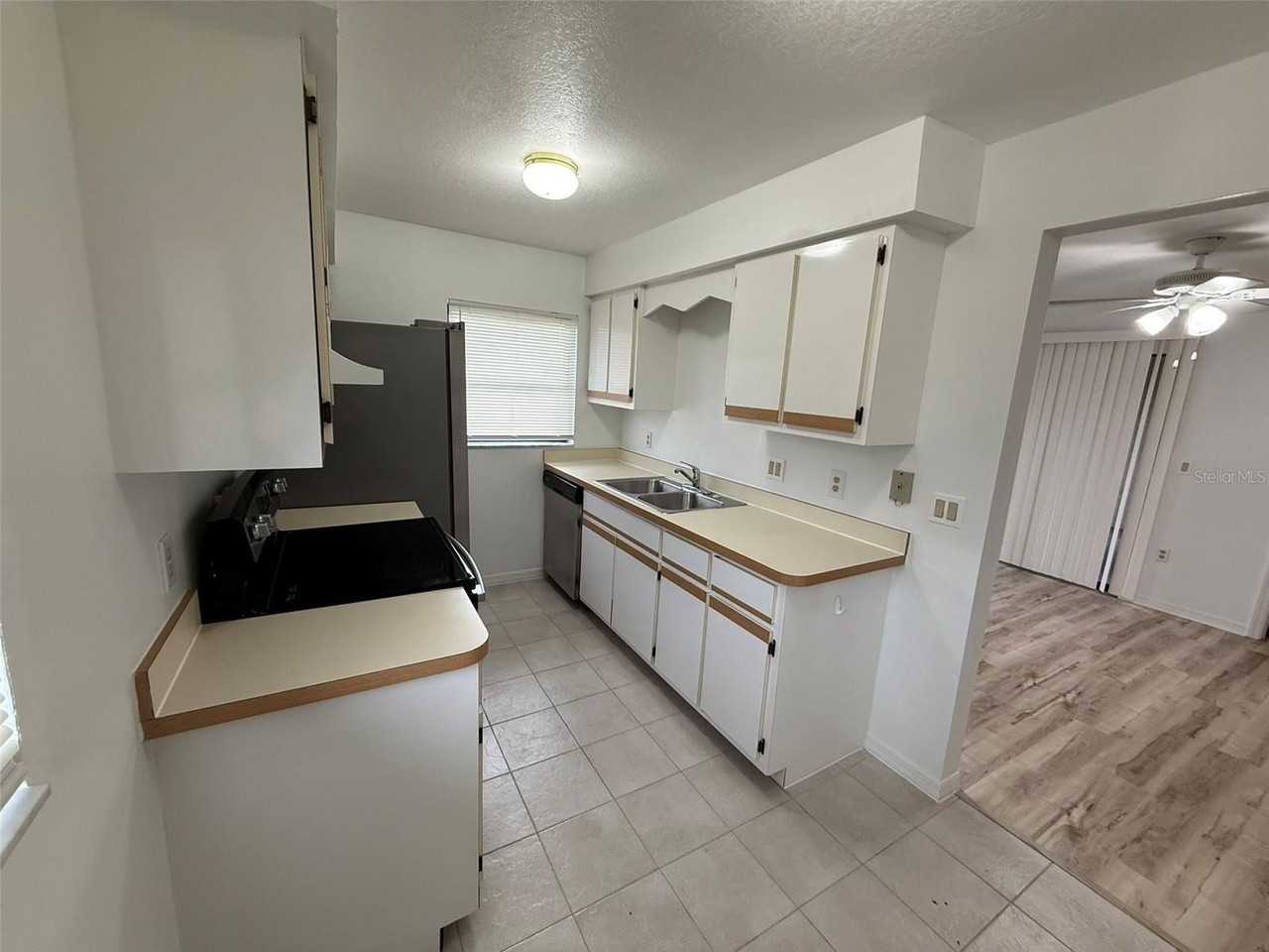 24540 Harborview Rd #F2 - Photo 3 of 19
