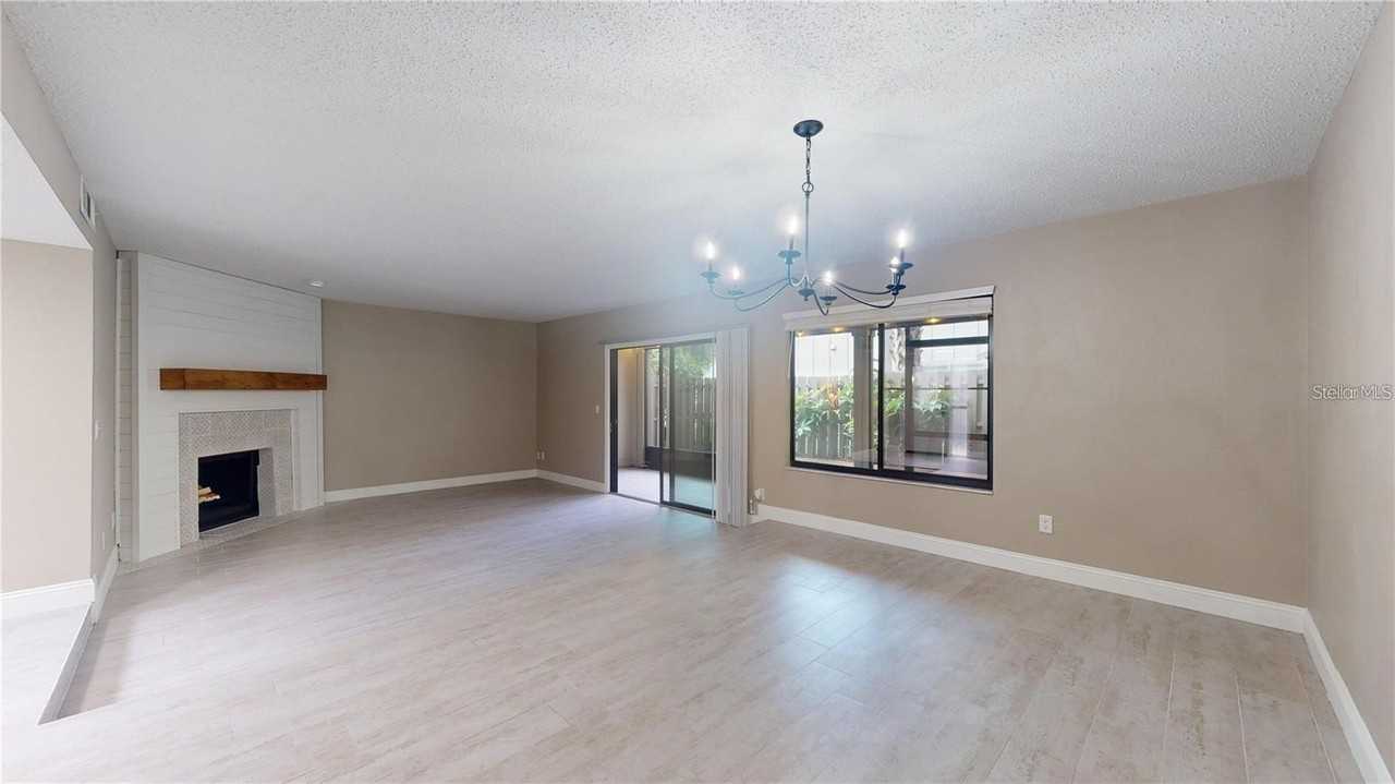 202 Pine Cone Trl - Photo 5 of 44