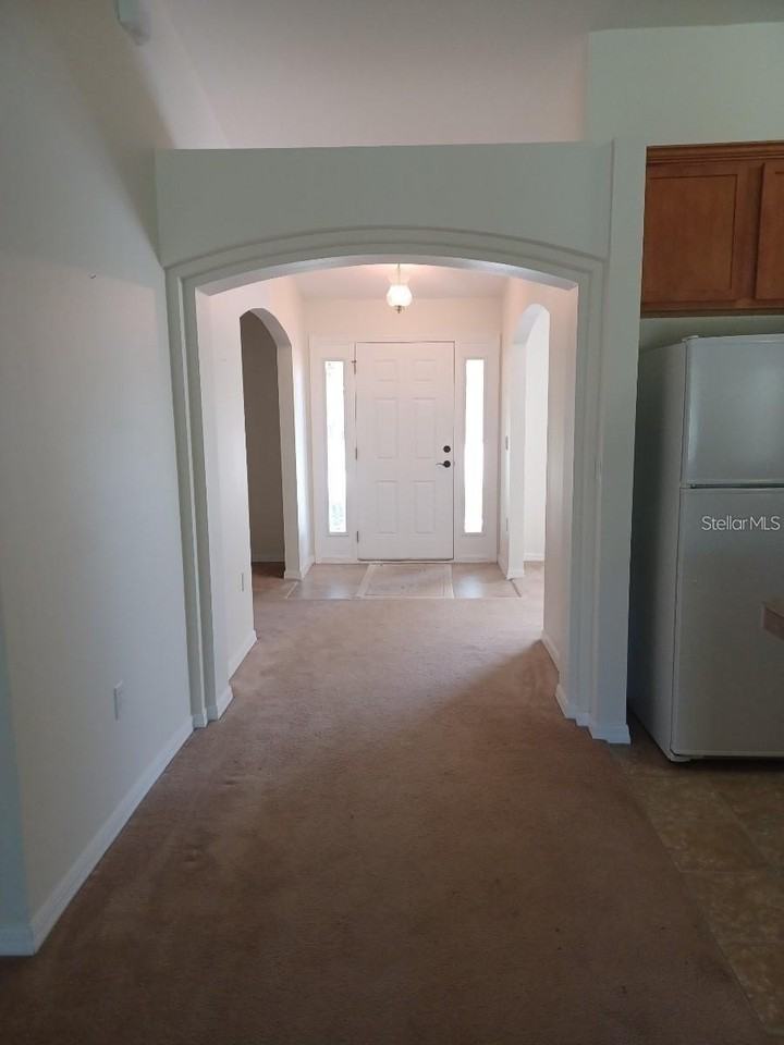 63 Bannbury Ln - Photo 2 of 12