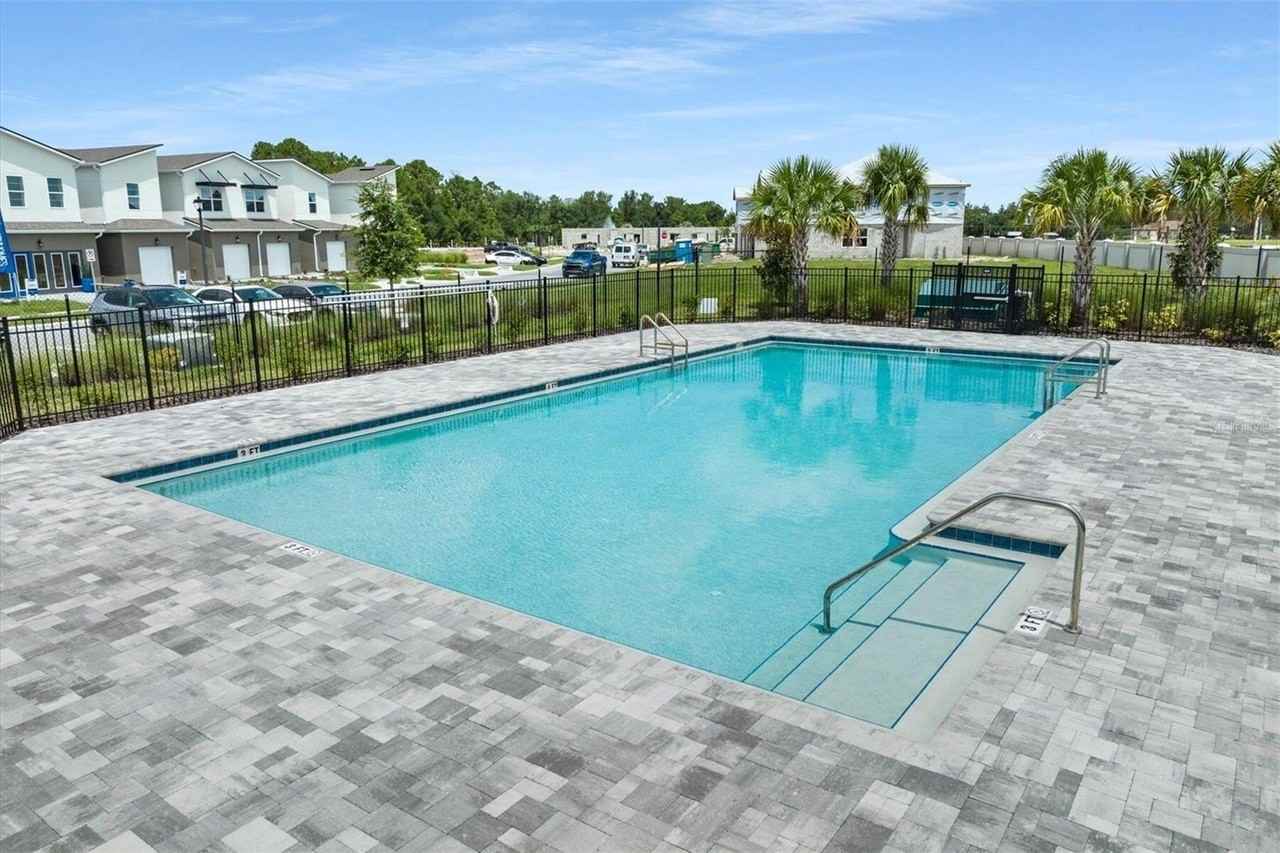 987 Spring Palms Loop - Photo 3 of 23