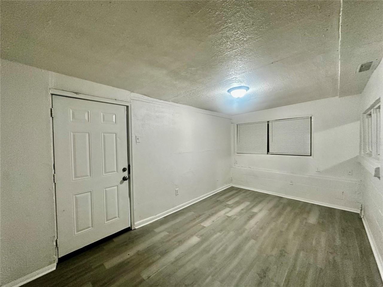 1907 S Rio Grande Ave - Photo 3 of 17