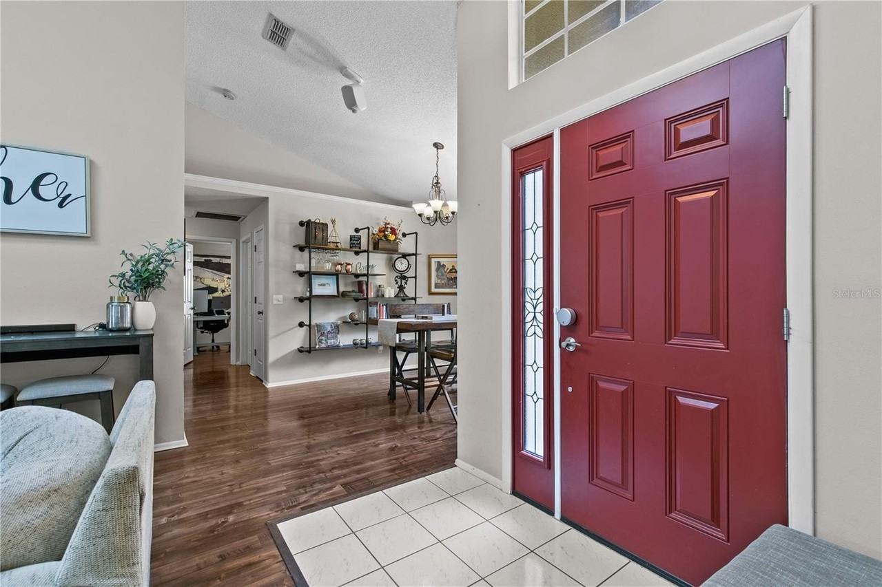 1322 American Elm Dr - Photo 3 of 26