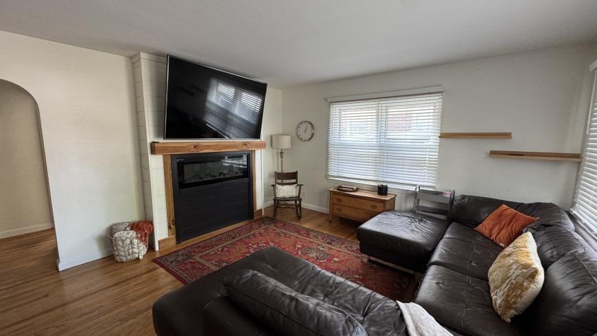 2130 N 6th St - Photo 4 of 6