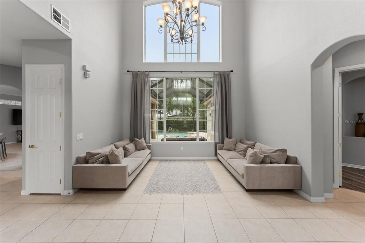 14411 Hampshire Bay Cir - Photo 3 of 50