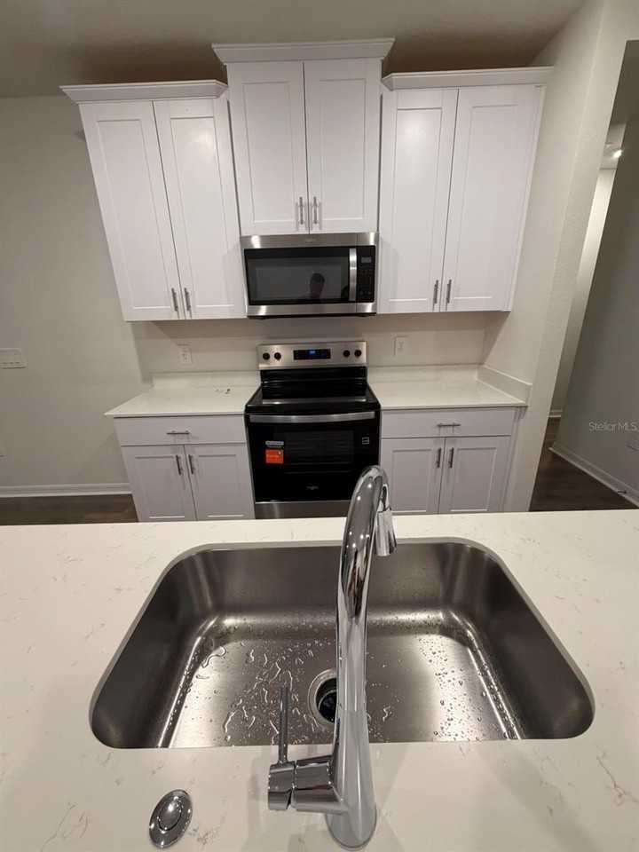 4325 River Beacon Blvd - Photo 5 of 22