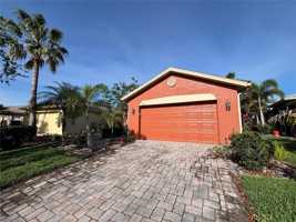 featured image of 585 Grand Canal Dr