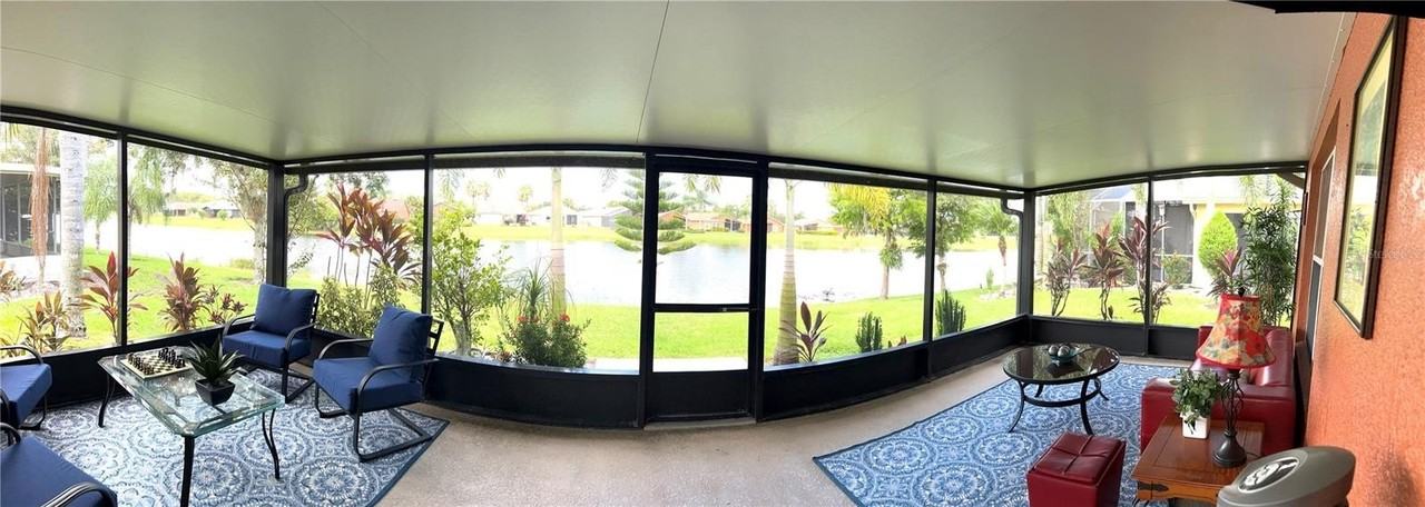 585 Grand Canal Dr - Photo 7 of 32