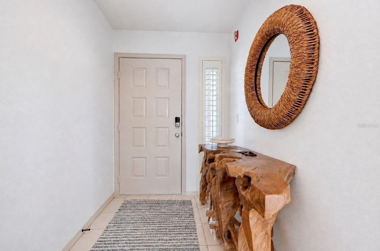 460 Bouchelle Dr #101 - Photo 5 of 50