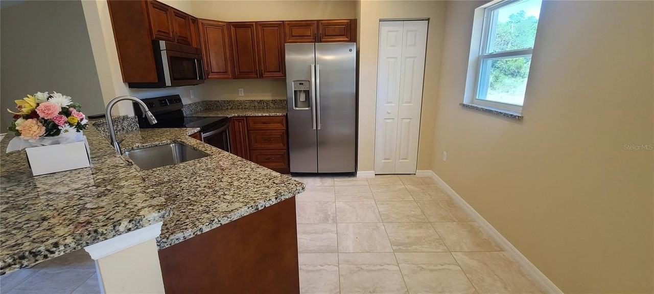 3858 Sw 133rd Loop - Photo 3 of 15