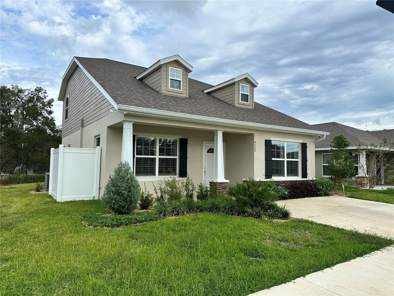 4559 Se 25th Loop - Photo 2 of 25