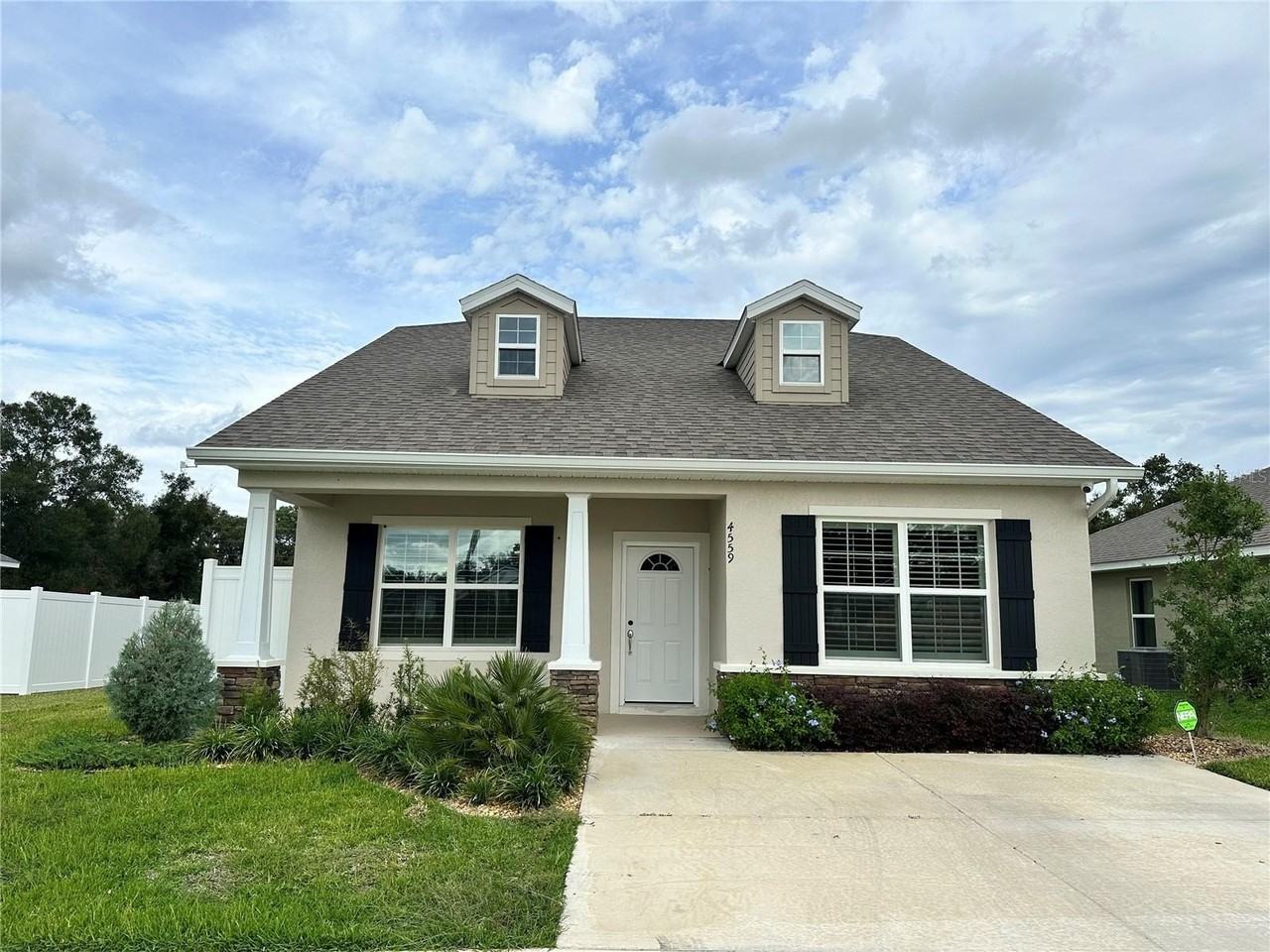 4559 Se 25th Loop - Photo 5 of 25