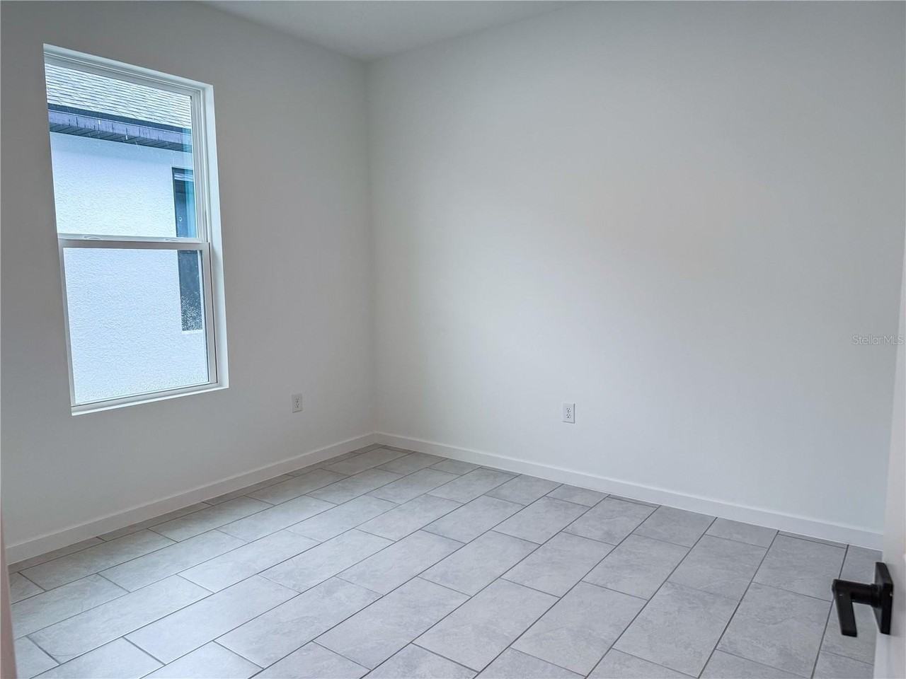 4521 Nw 37th Street Rd - Photo 6 of 24