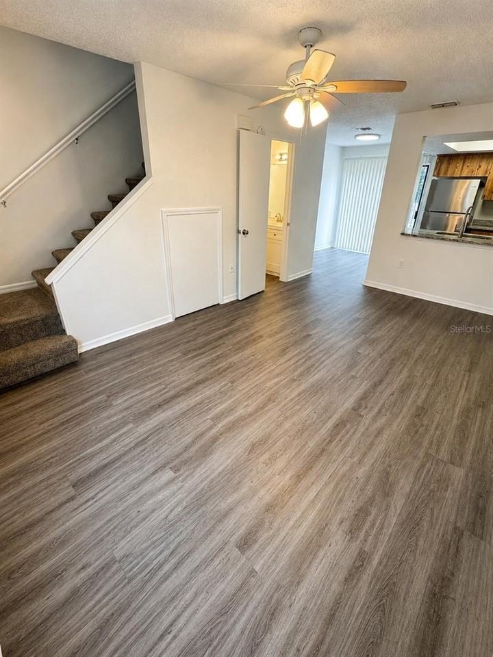 1417 Ne 17th Ave - Photo 2 of 12