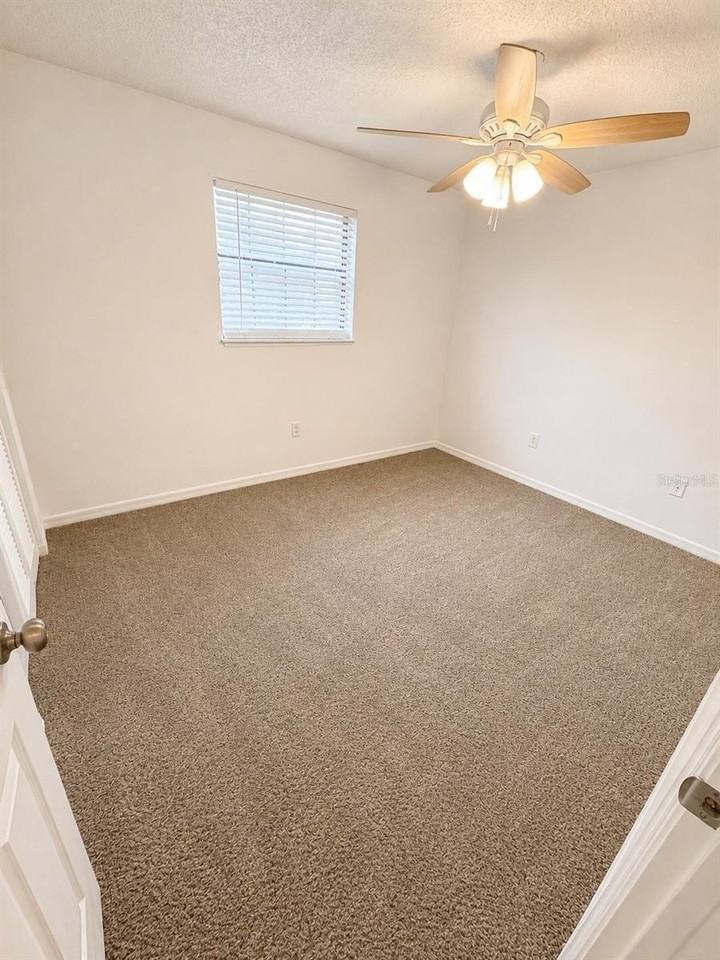 1417 Ne 17th Ave - Photo 7 of 12