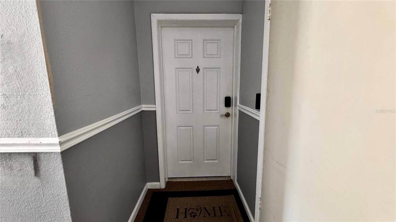 205 Lewfield Cir #205 - Photo 4 of 37