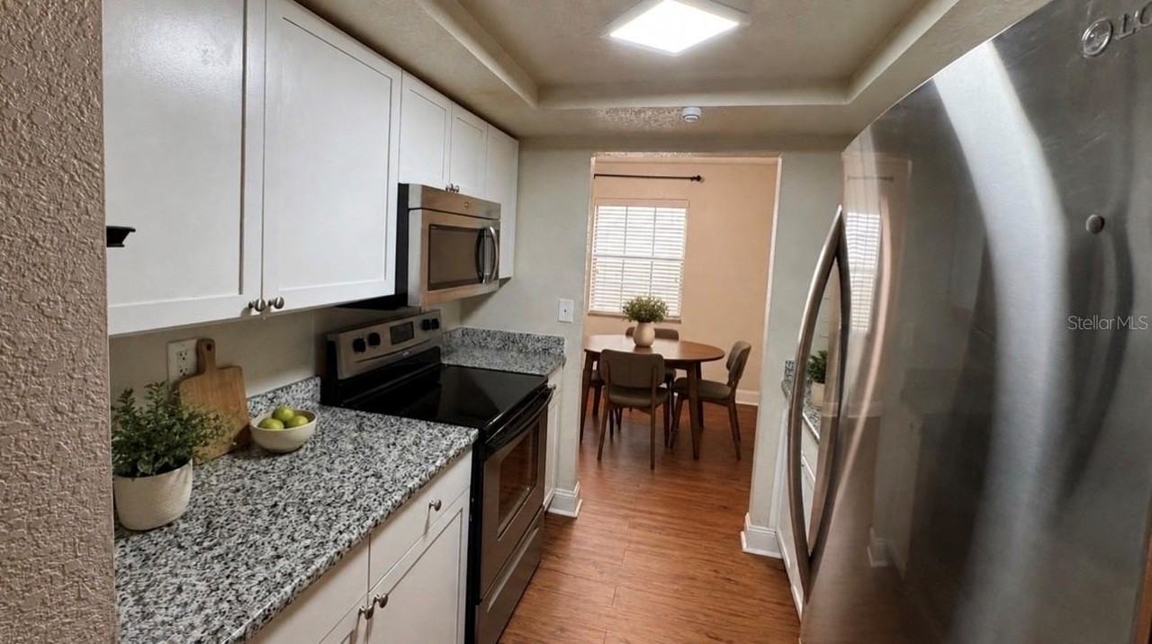 205 Lewfield Cir #205 - Photo 5 of 37