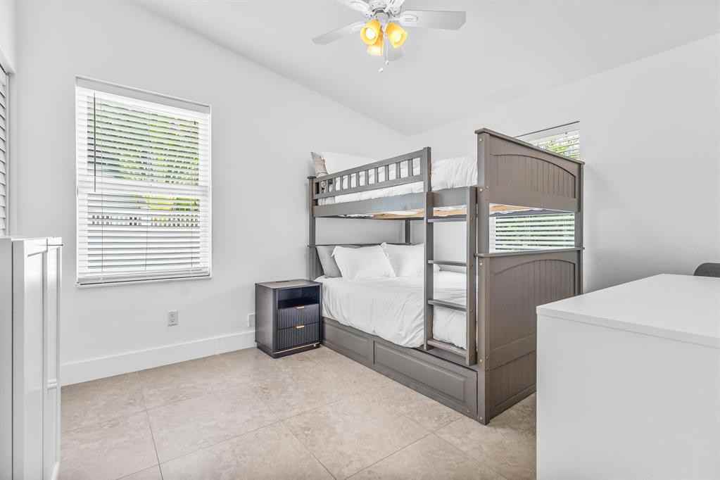 2678 Marathon Ln - Photo 5 of 8