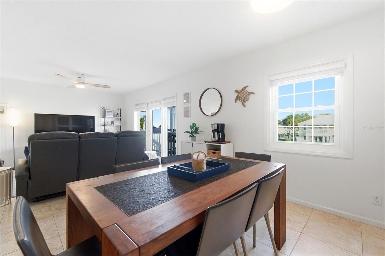 5174 Beach Dr Se #D - Photo 6 of 50