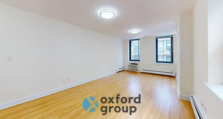 310 W 53rd St - Photo 6 of 8