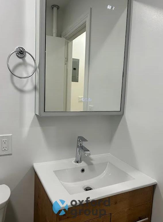 247 E 47th St - Photo 7 of 7