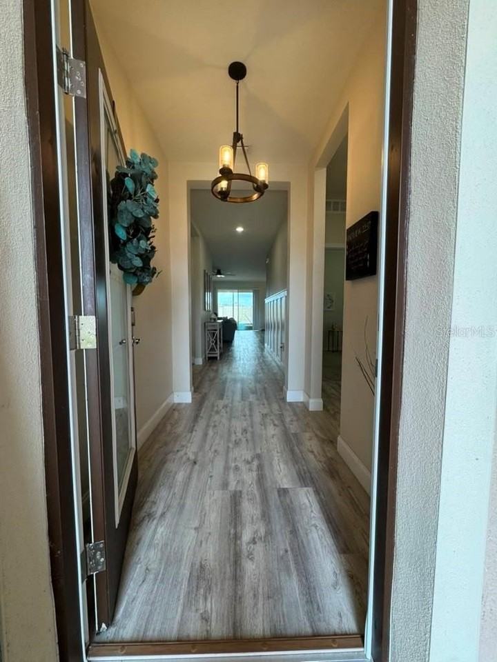 1127 Pipestone Pl - Photo 2 of 27