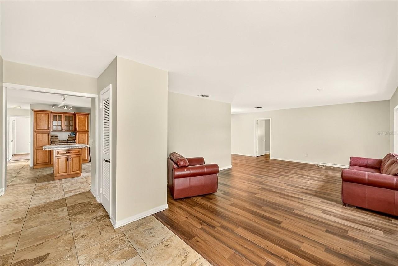 303 Saint Augustine Ave - Photo 3 of 44