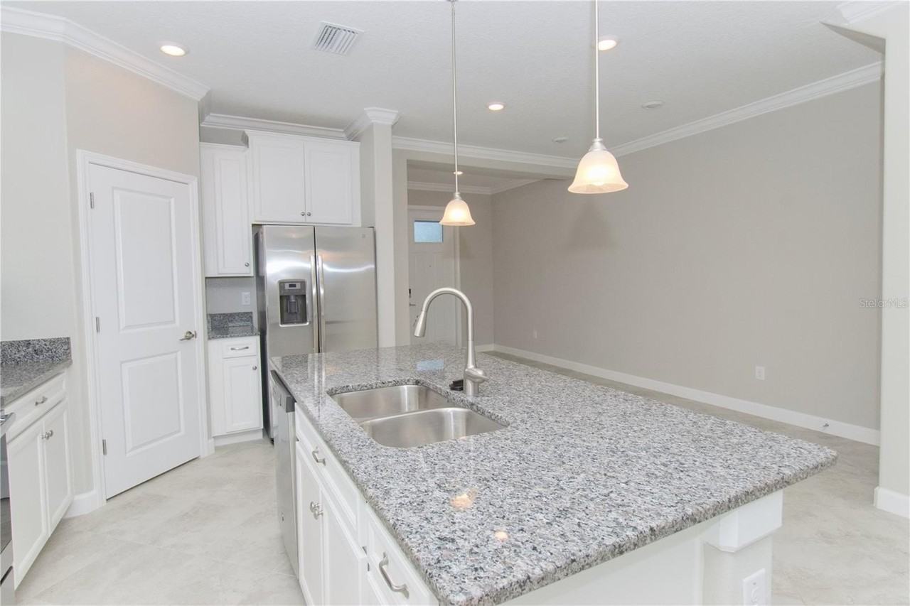 18622 Noble Caspian Dr - Photo 5 of 28