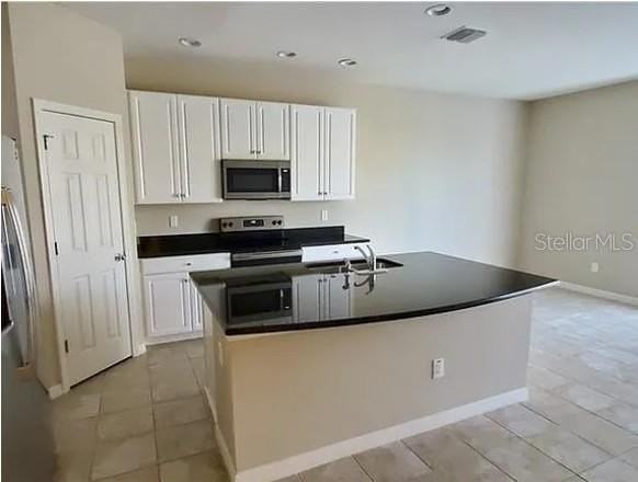 7027 Towne Lake Rd - Photo 2 of 13